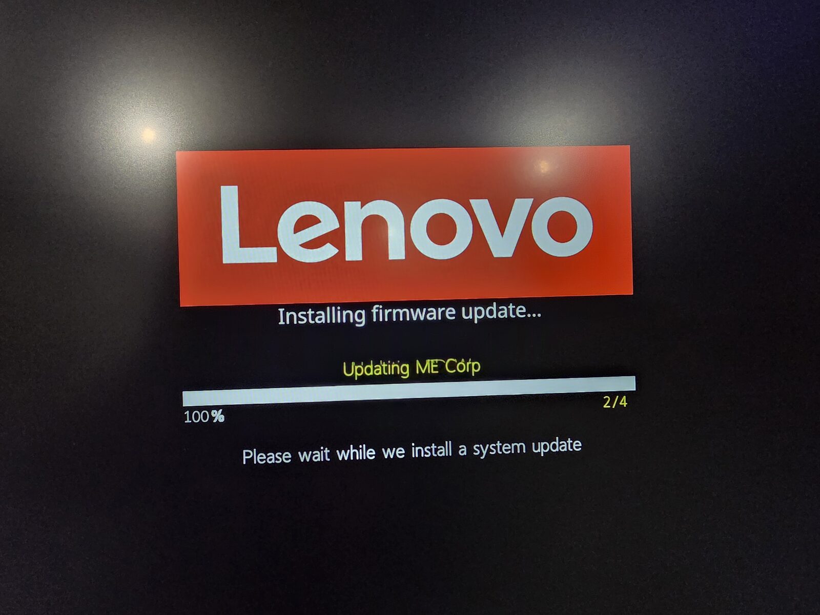 Firmware update da Lenovo (ME Corp) rodando no boot