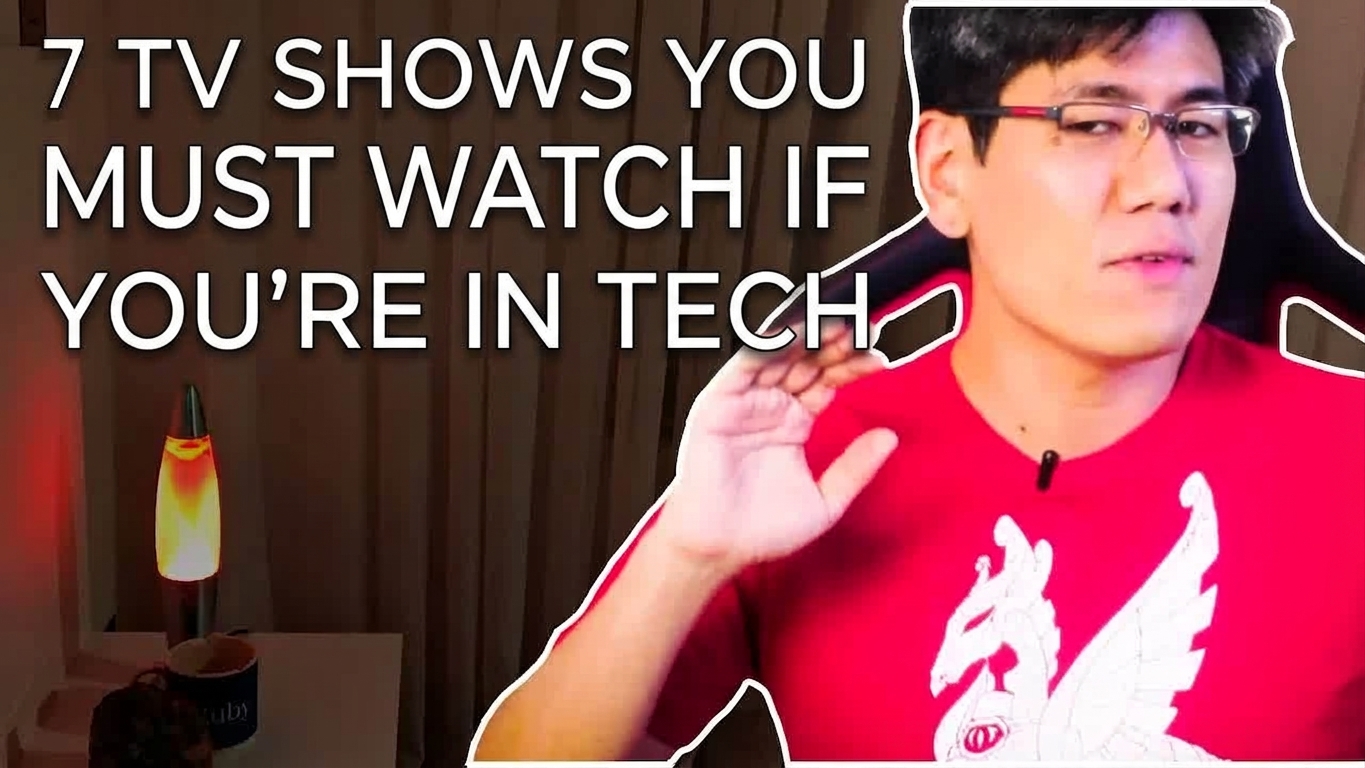 Thumbnail traduzida em inglês: 7 TV Shows You Must Watch If You're In Tech